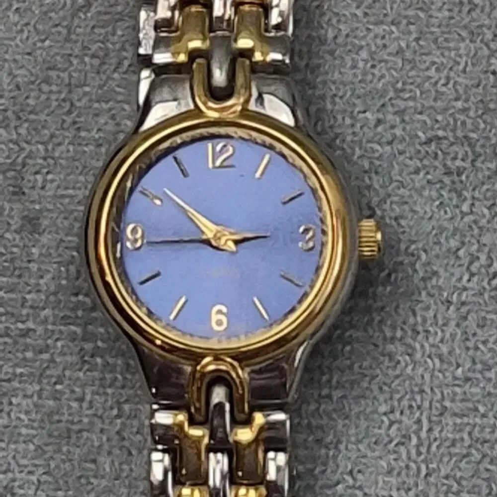Quartz Mens Classic Gold & Silver Tone Watch F74115-7